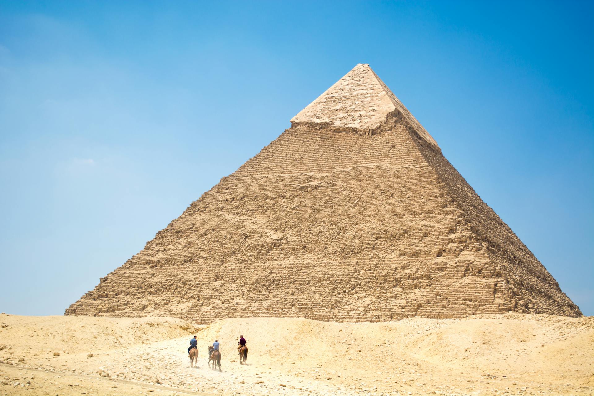 Read more about the article How to Use the Minto Pyramid Principle to Communicate Ideas?